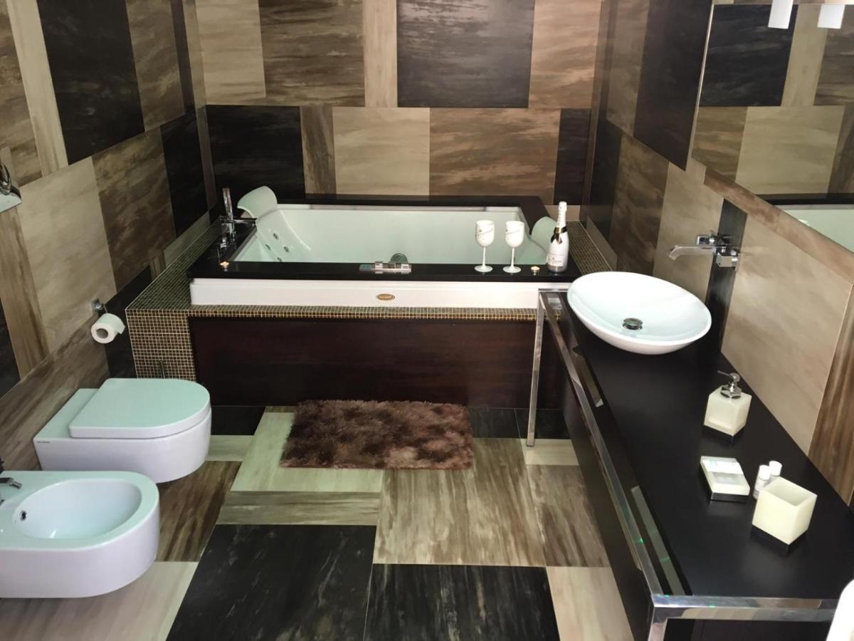 Donna Teresa Hotel เนเปิลส์ ภายนอก รูปภาพ