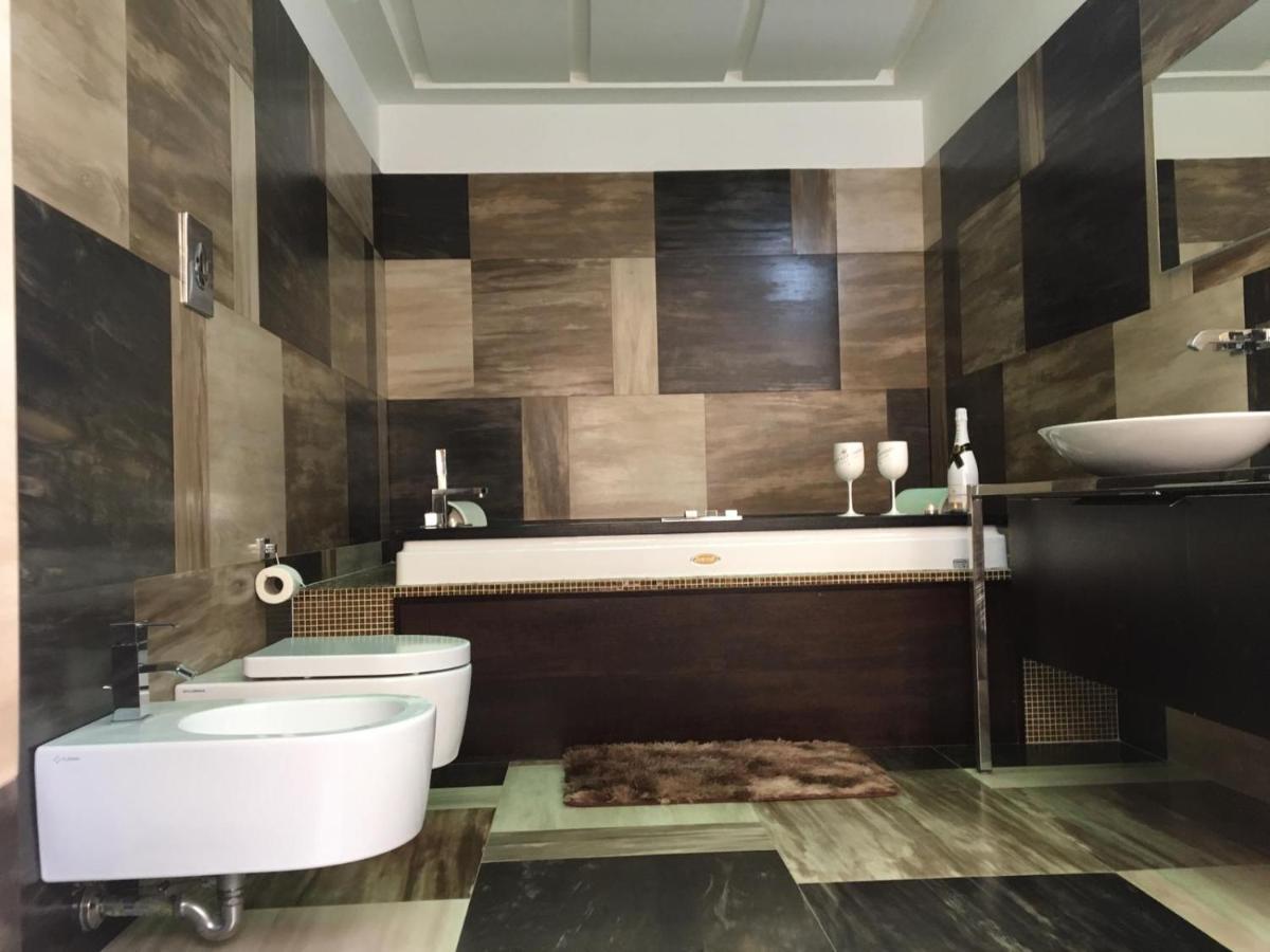Donna Teresa Hotel เนเปิลส์ ภายนอก รูปภาพ