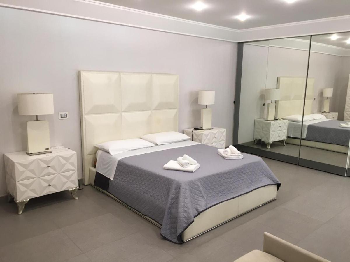 Donna Teresa Hotel เนเปิลส์ ภายนอก รูปภาพ