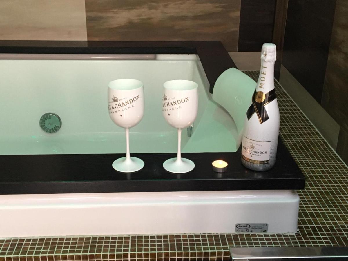 Donna Teresa Hotel เนเปิลส์ ภายนอก รูปภาพ