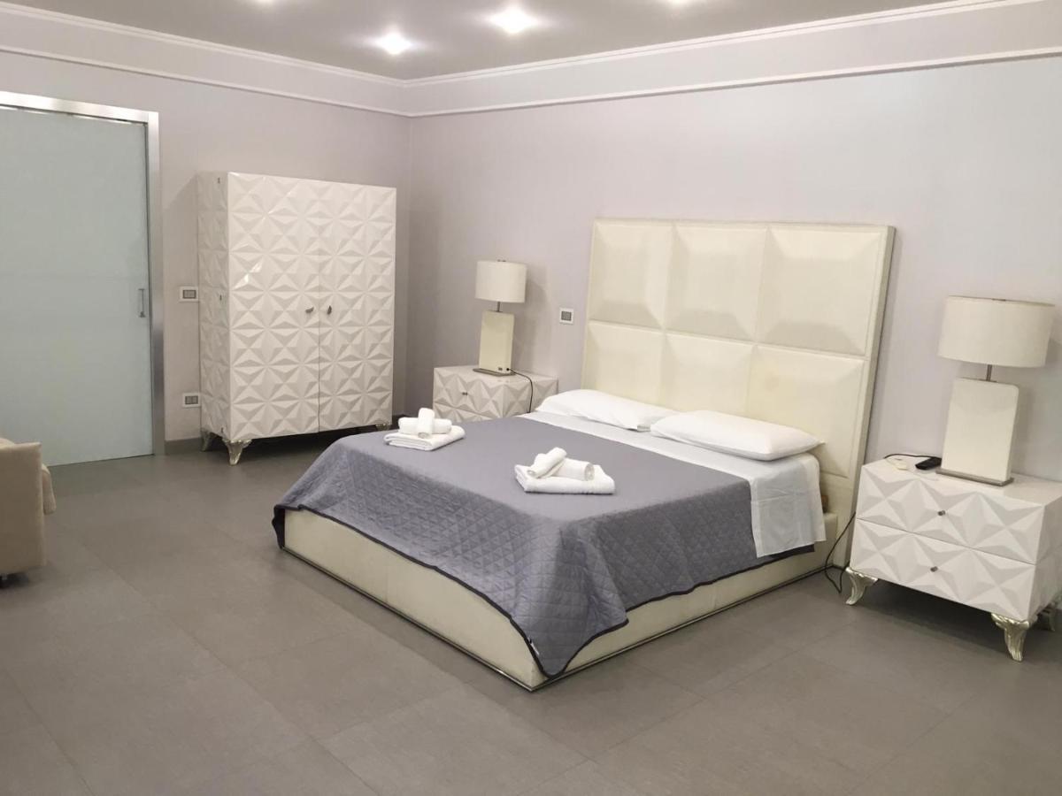 Donna Teresa Hotel เนเปิลส์ ภายนอก รูปภาพ
