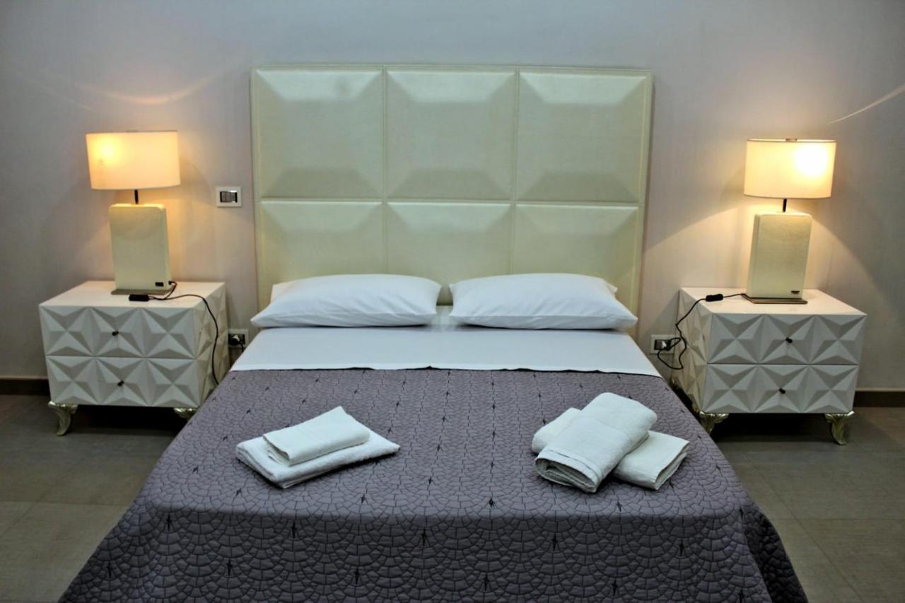 Donna Teresa Hotel เนเปิลส์ ภายนอก รูปภาพ